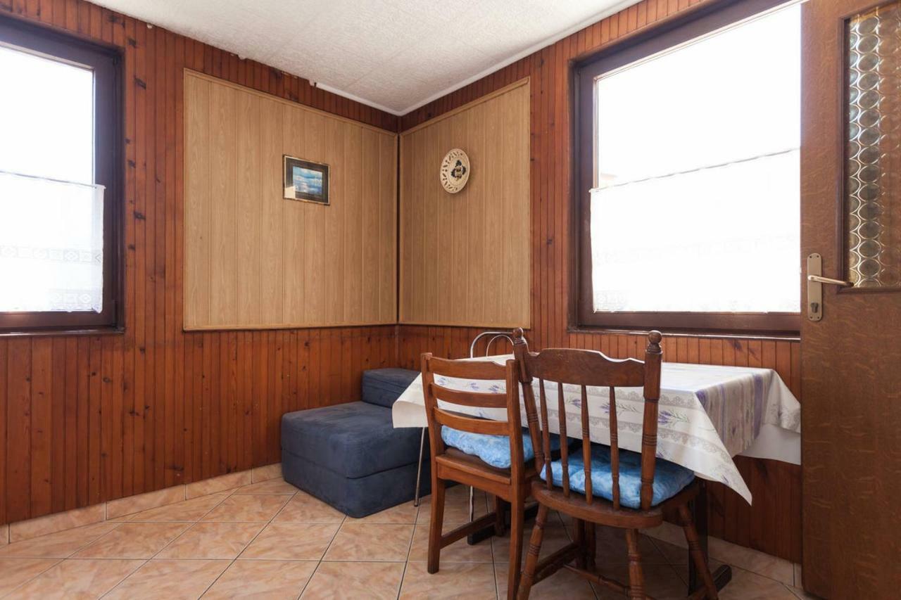 Apartmani Antonella Premantura Esterno foto