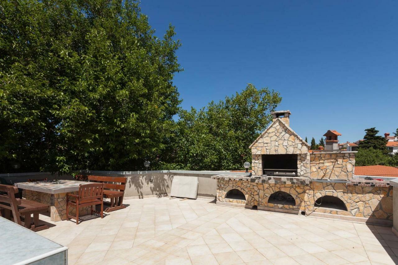 Apartmani Antonella Premantura Esterno foto