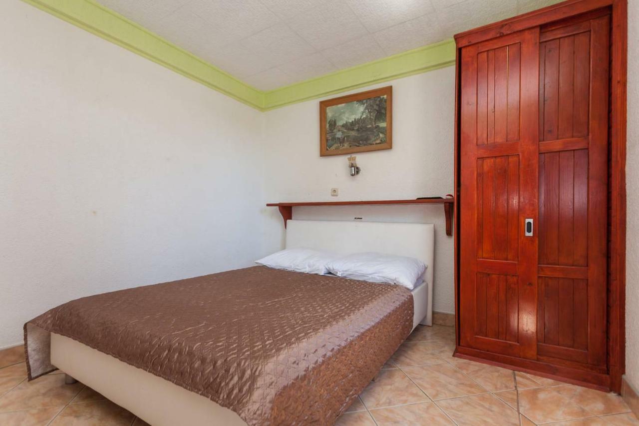 Apartmani Antonella Premantura Esterno foto