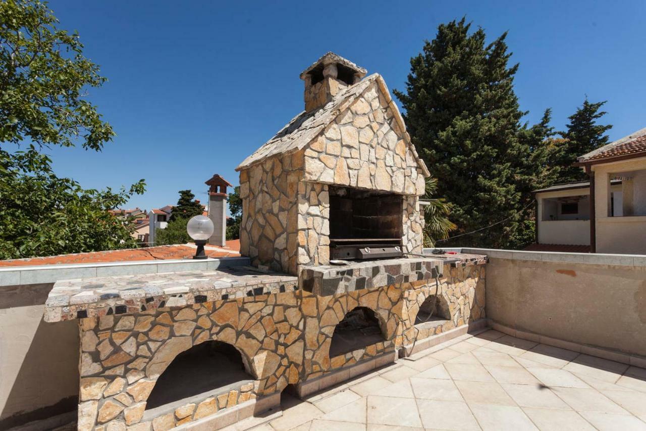 Apartmani Antonella Premantura Esterno foto