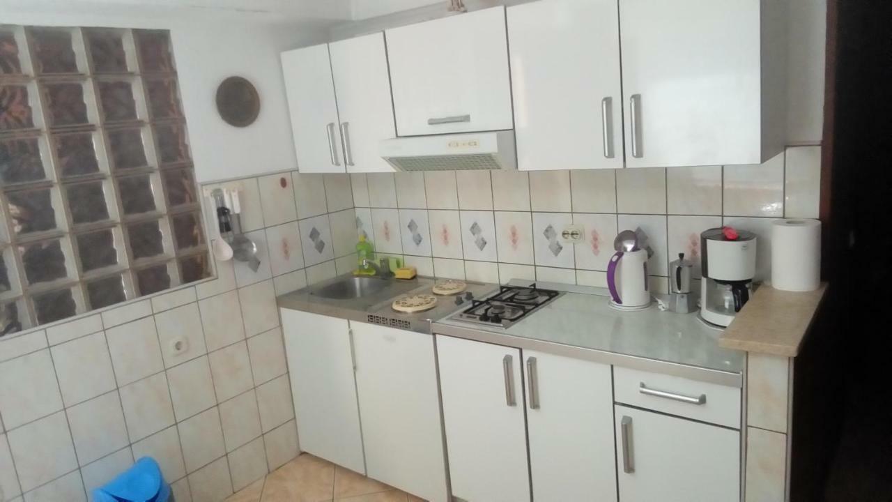 Apartmani Antonella Premantura Esterno foto