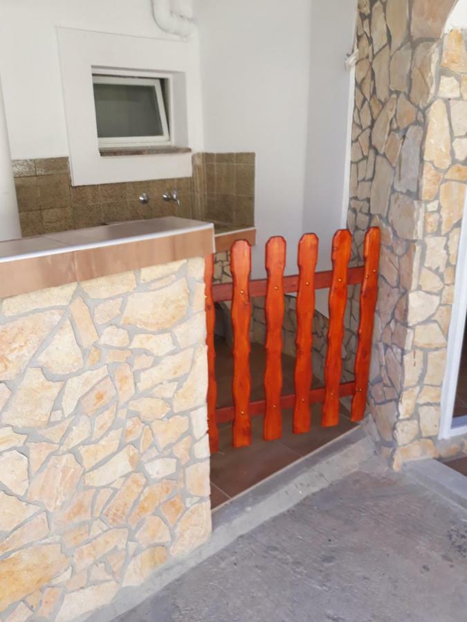 Apartmani Antonella Premantura Esterno foto